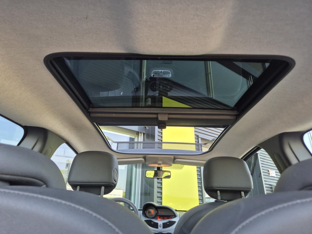Renault Twingo 1.2-16v dynamique airco, panoramadak!, bluetooth