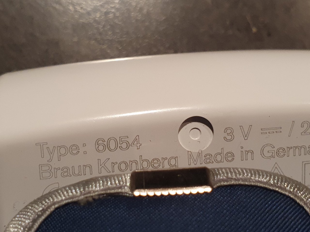 Zgan handige Braun Bloeddrukmeter BP2510, voor meting aan de pols....