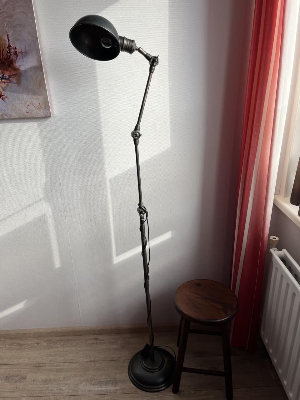Staande industriële lamp