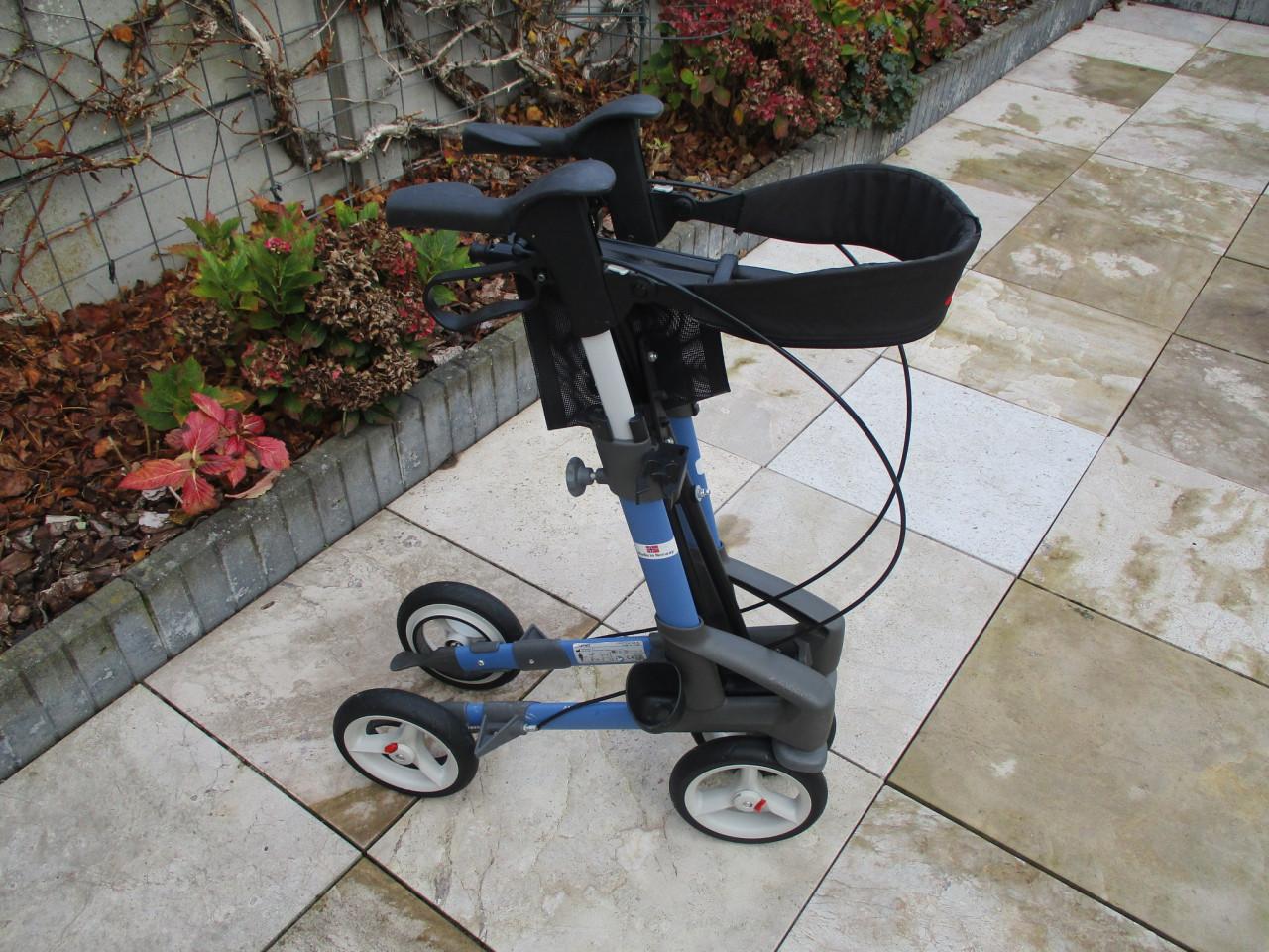 Zgan Topro Troja 5G rollator met zitje tas rugsteun dienblad en stokhouder