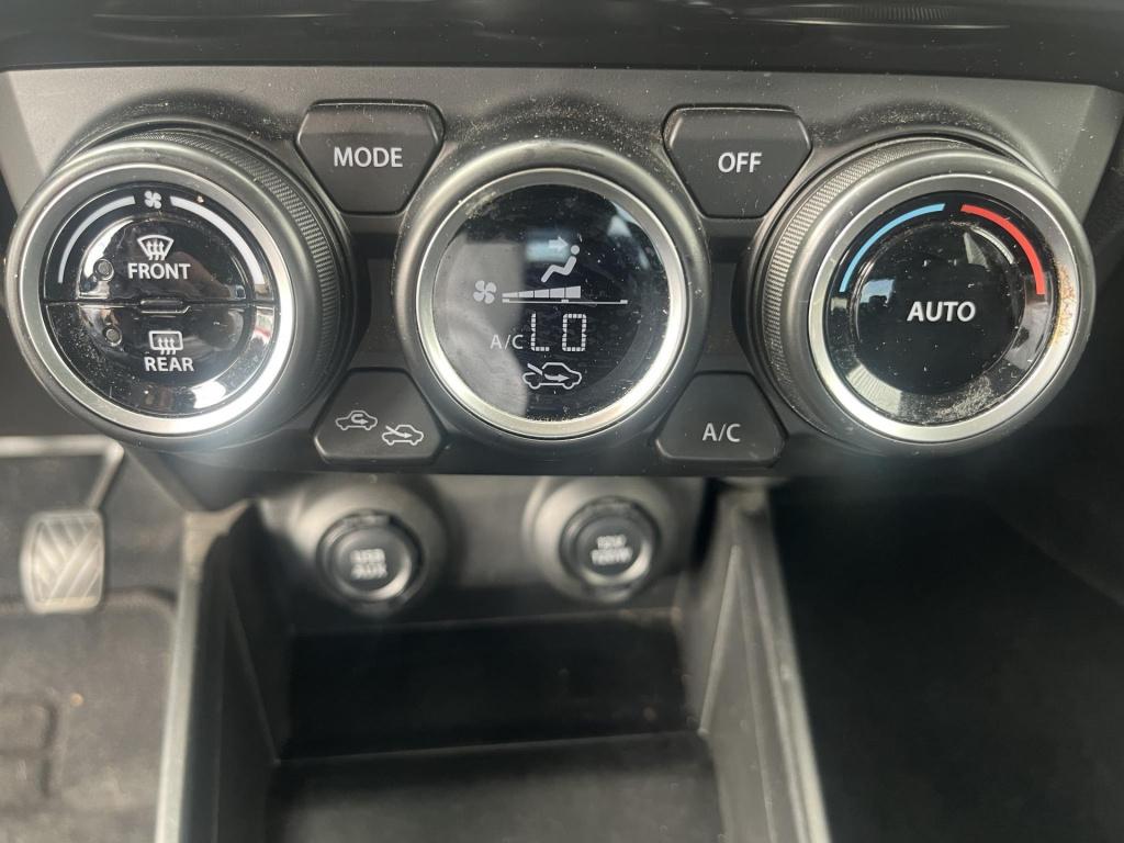 Suzuki Swift 1.0 stijl smart hybrid trekhaak|apple carplay|climat control