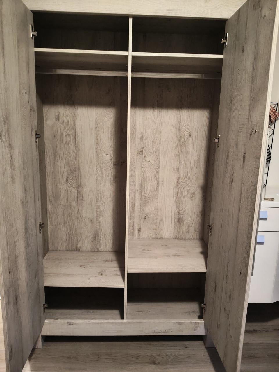 Interbaby kinderkamer - bed en kledingkast