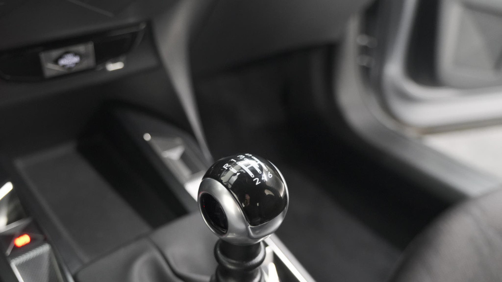 Ds Ds 3 crossback puretech 100 montmartre | parkeersensoren | apple carplay