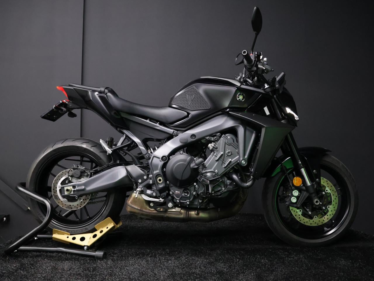 MT 09 | Techblack