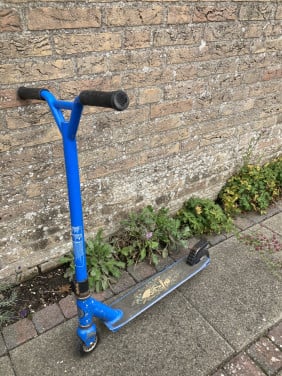 Step rood en step blauw
