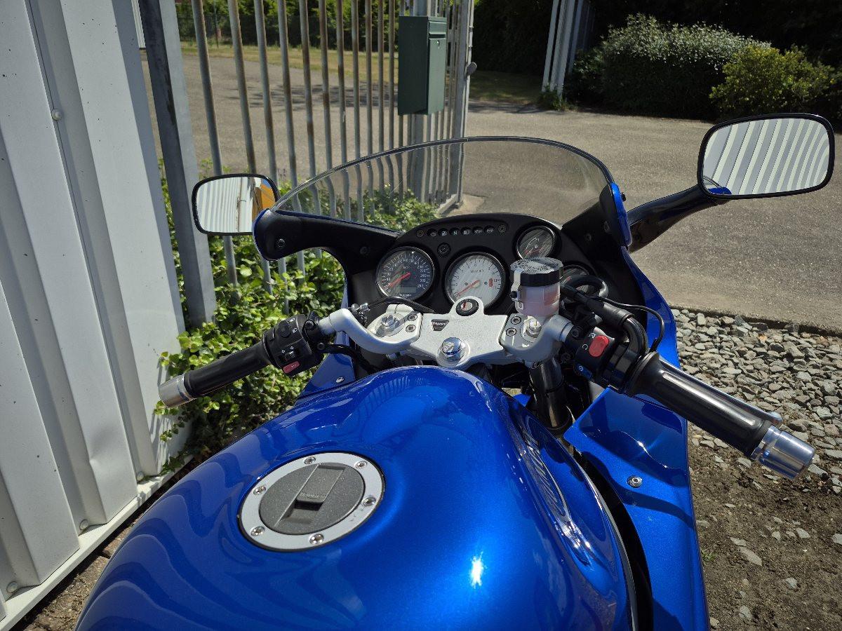 Triumph  Sprint ST955i uit 2005, sportieve toermotor