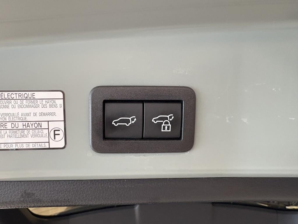 Toyota Corolla Cross hybrid 140 style | premium pack | achterklep elektrisc