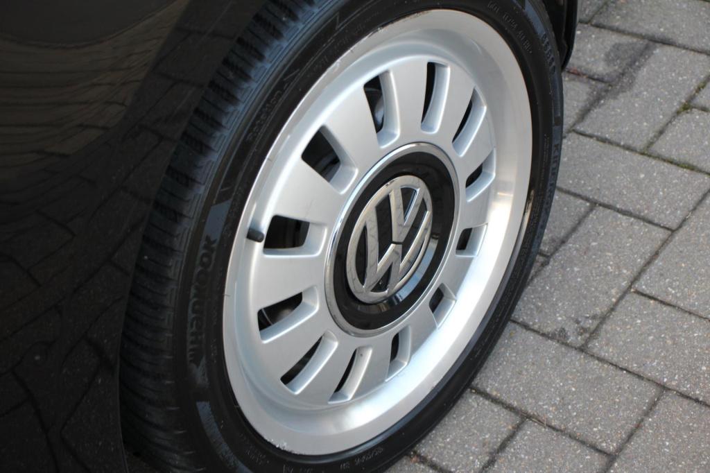 Volkswagen UP! 1.0 black-edition - panoramadak - leer - leder - cruise cont