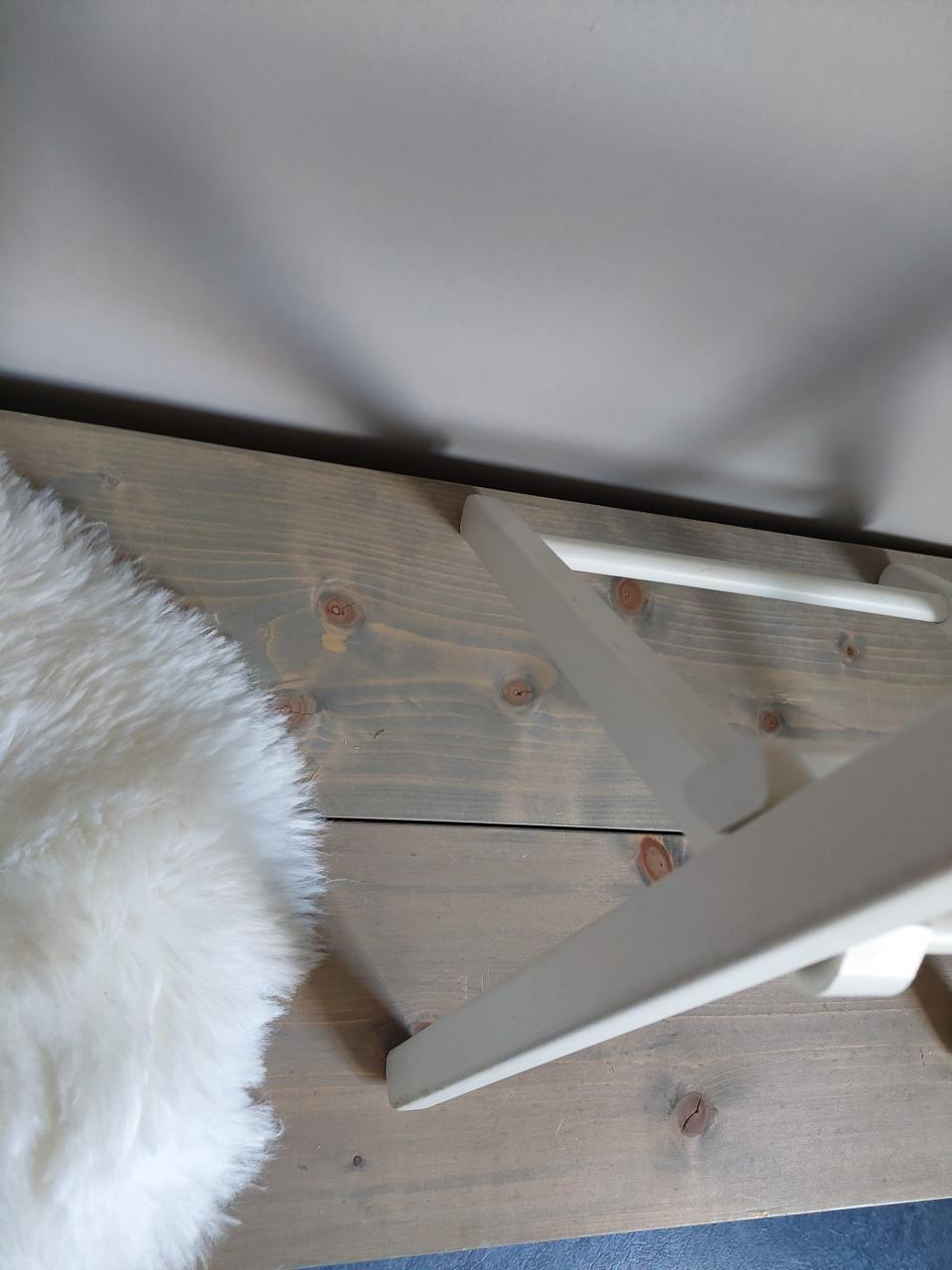 Wit houten dressboy goede staat