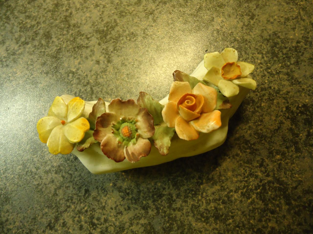 Keramieken met bloemen erop