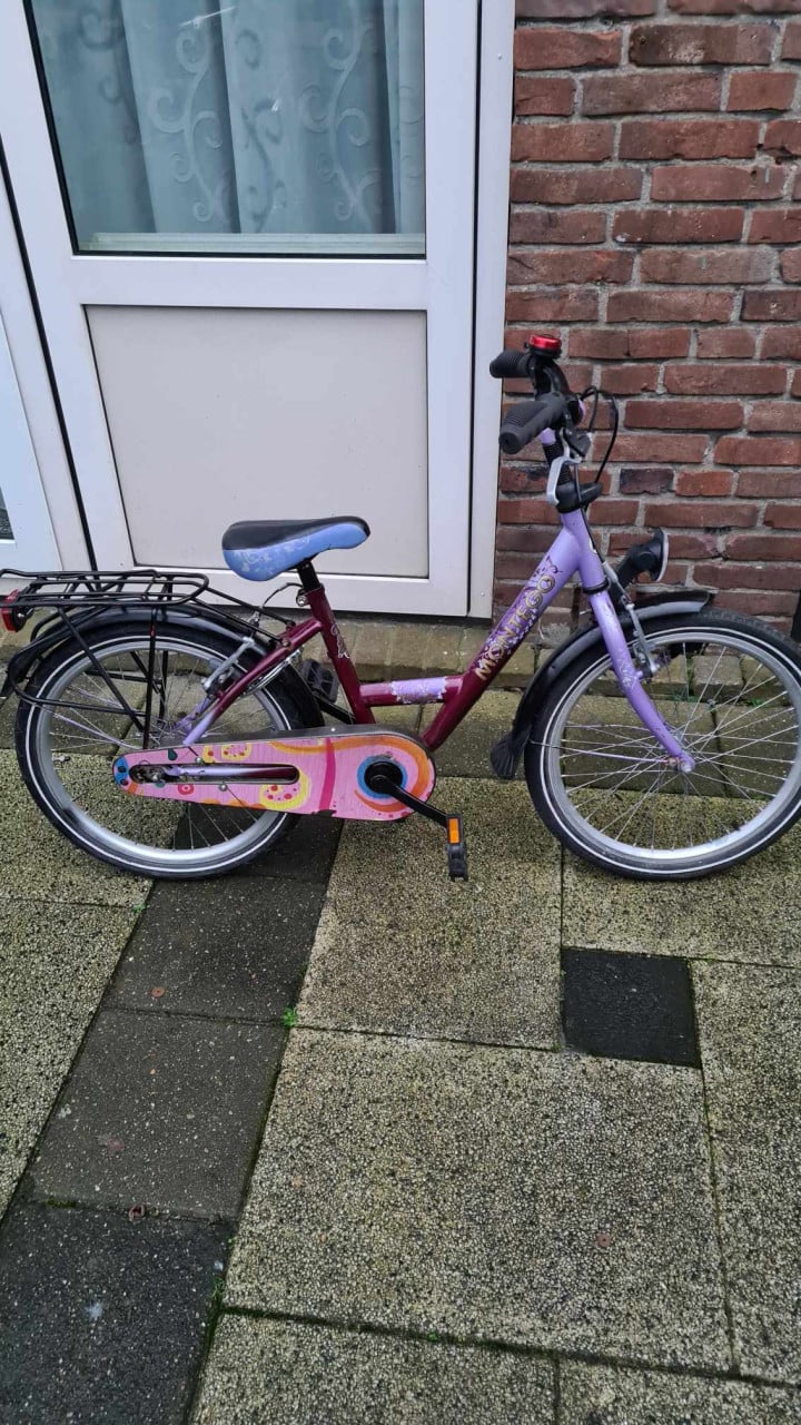 Meisjes fiets merk MONTEGO-20 inch- met trap rem achter-nieuw slotje