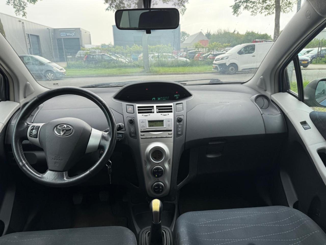 Toyota Yaris 1.3VVTi Luna Vol Jaar Apk