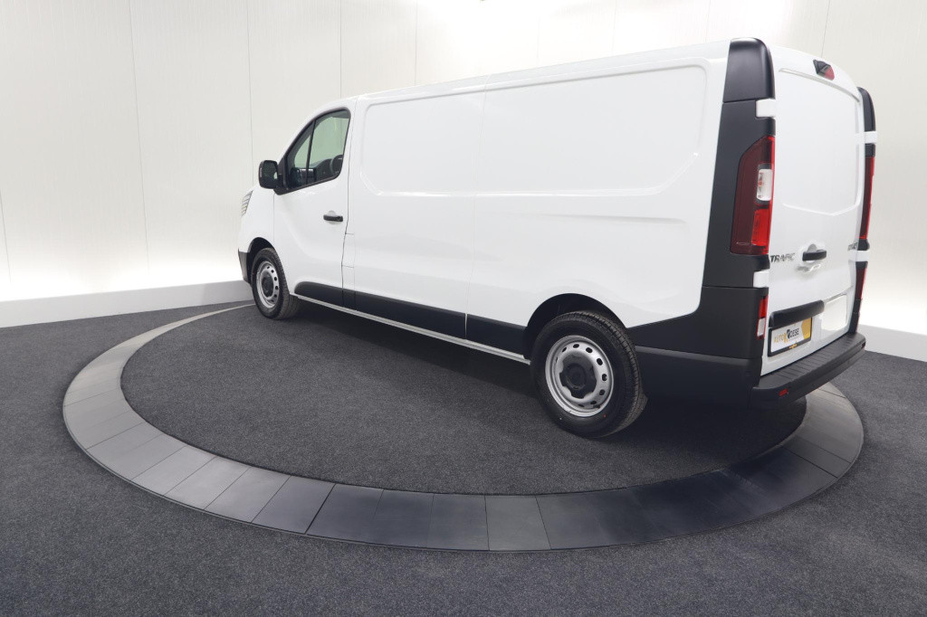 Renault Trafic 2.0 blue dci 130 t30 l2h1 advance | camera | apple carplay |
