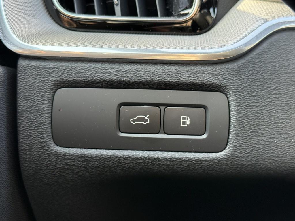 Volvo XC60 t6 awd gt ultra black edition recharge lounge