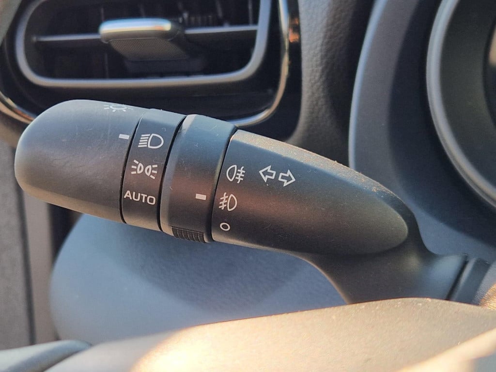 Toyota Yaris 1.5 hybrid first edition | automaat | adaptieve cruise control