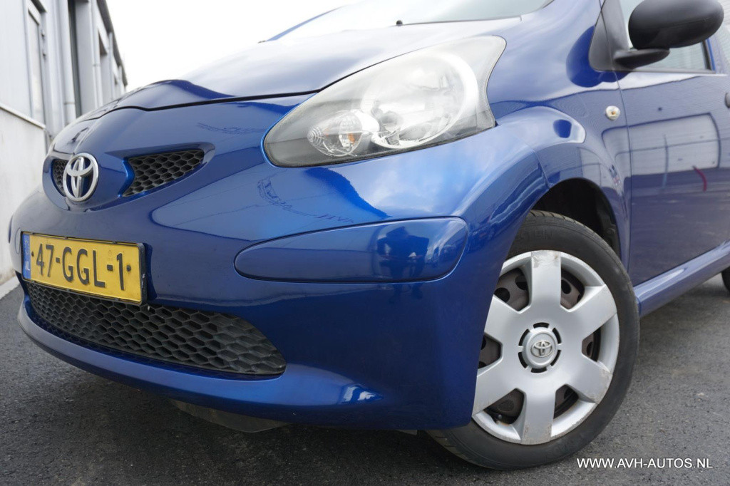 Toyota Aygo 1.0-12v