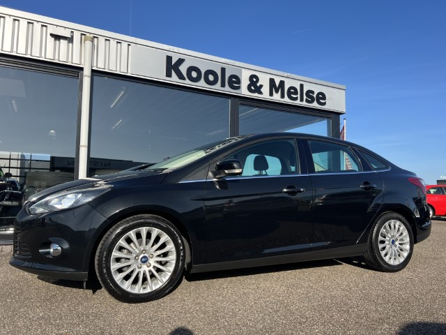 Ford Focus 1.0 ecoboost 125pk 4-deurs sedan titanium