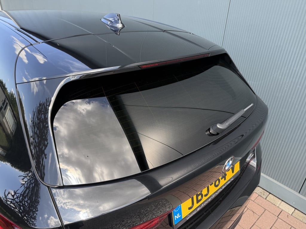 BMW 1 Serie 118i 140pk automaat high executive sportline 5-drs