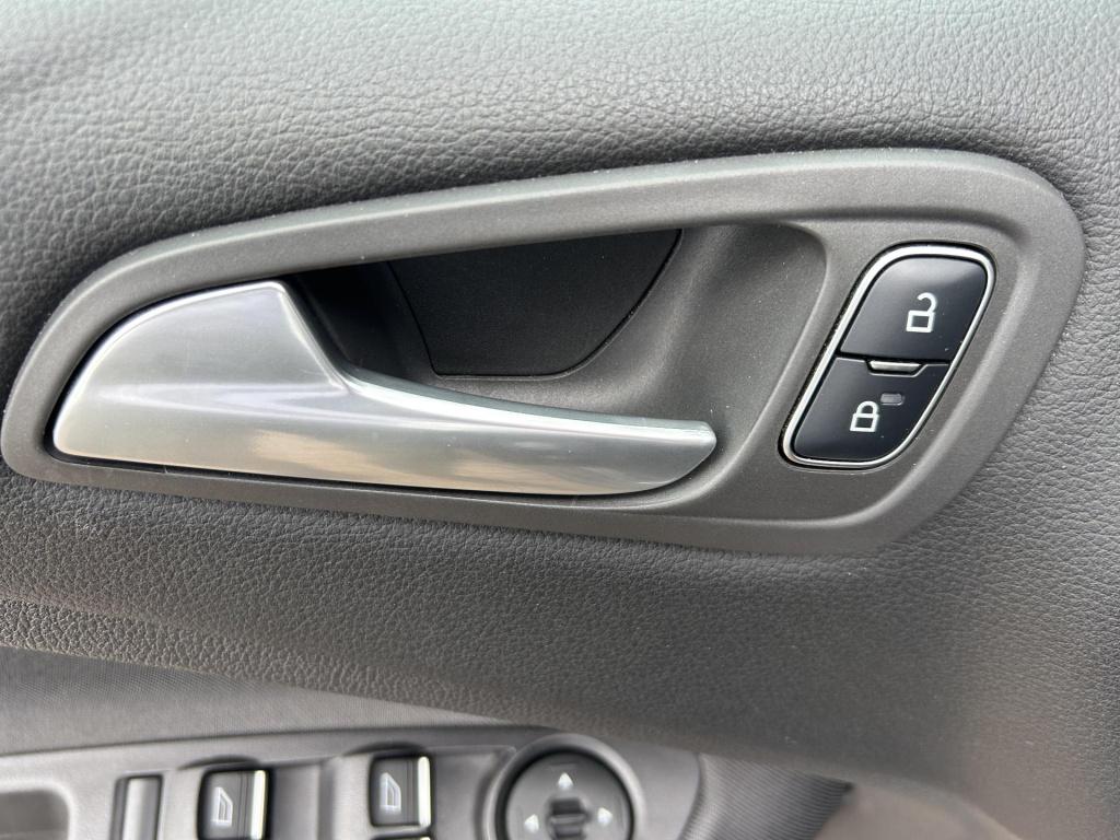 Ford C-max 1.5 titanium mooie staat|lage km stand