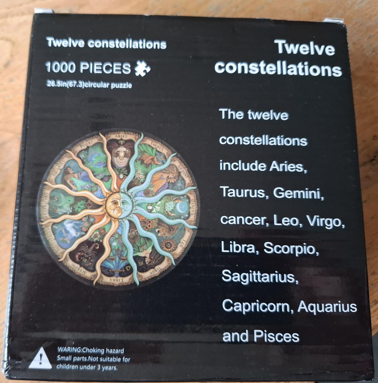 Twee 'Round Puzzles':  De Maan en Twelve Constellations: MOEILIJK! 65x65cm