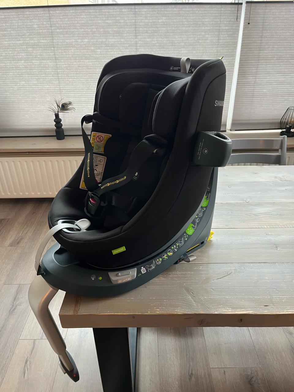 Swandoon Marie 3 kinderstoel zwart