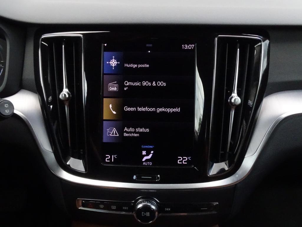 Volvo V60 2.0 t6 recharge awd inscription expression adapt. led | sensus co