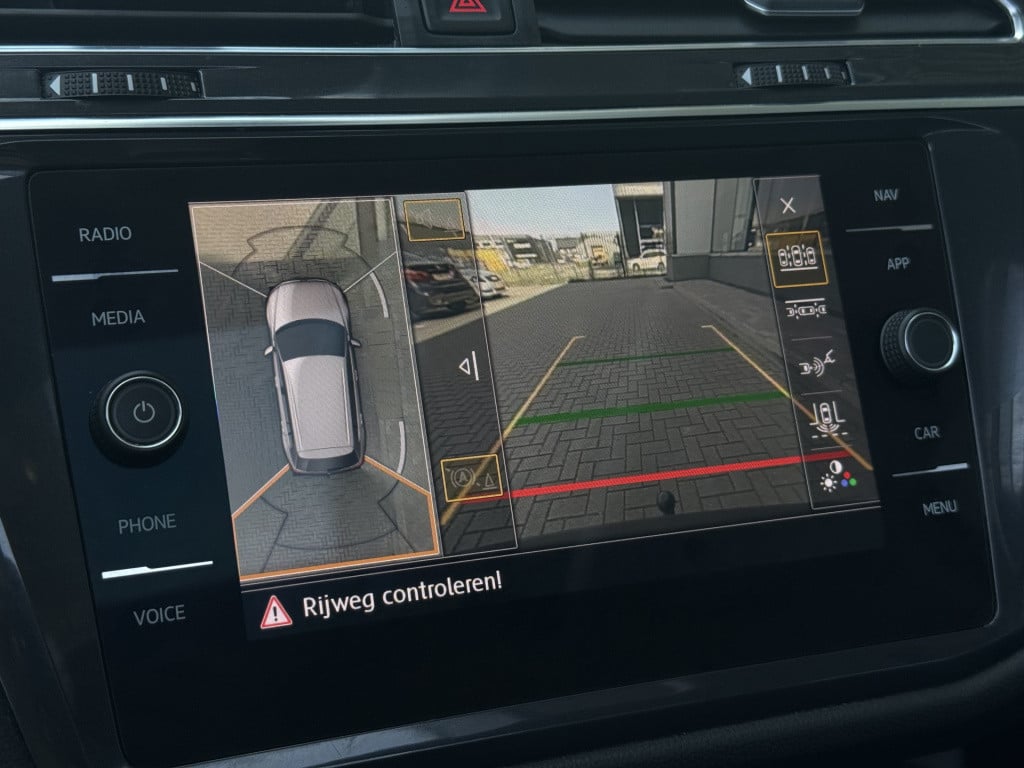 Volkswagen Tiguan Allspace 1.5 tsi comfortline business 7p. | vc | pano | 3