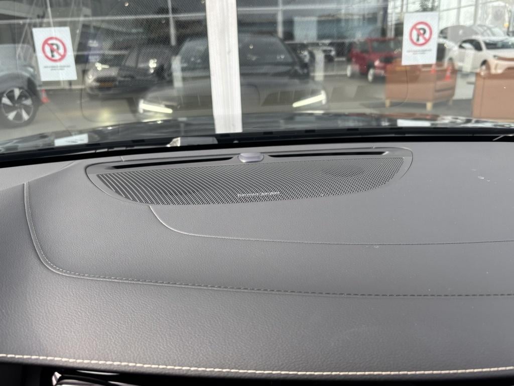 Volvo V60 t6 398pk recharge r-design| panodak| adap.cruise| camera| awd