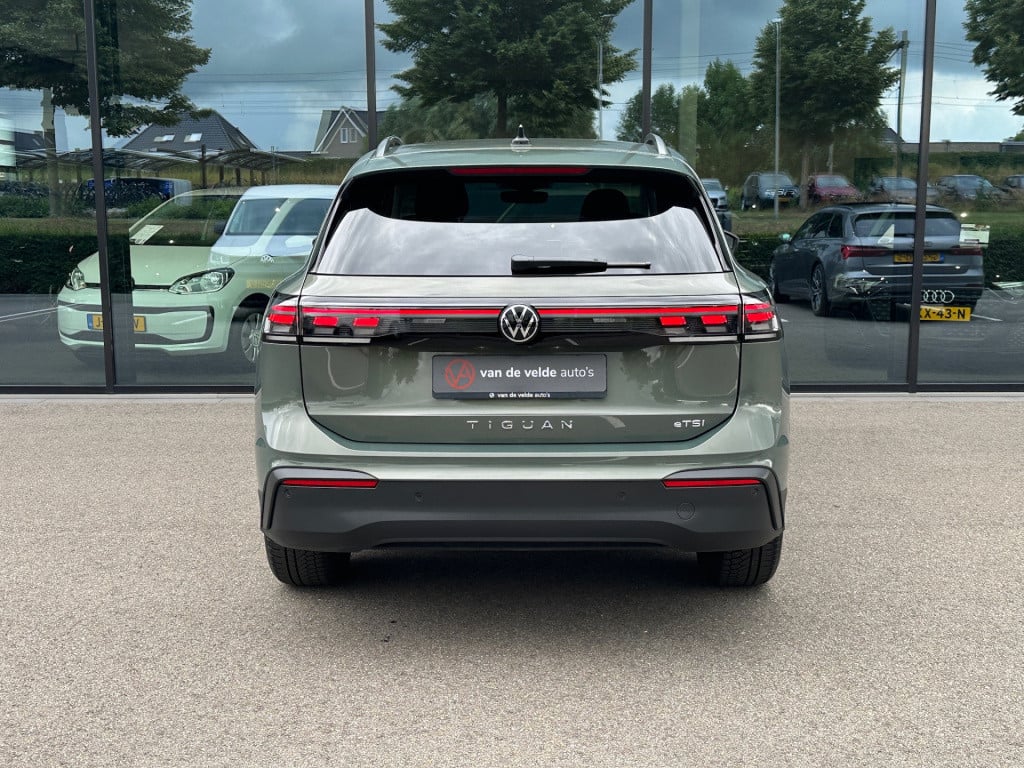 Volkswagen Tiguan 1.5 etsi life | trekhaak | camera | trekhaak | dode hoek 
