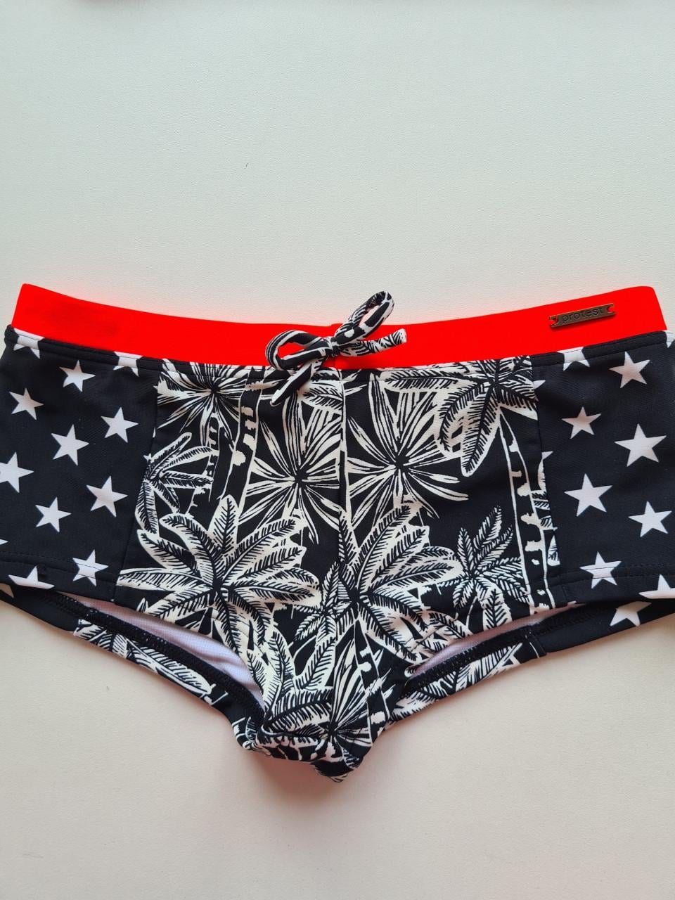 Nieuwe zwart-wit- fluo bikini van Protest Maat 128
