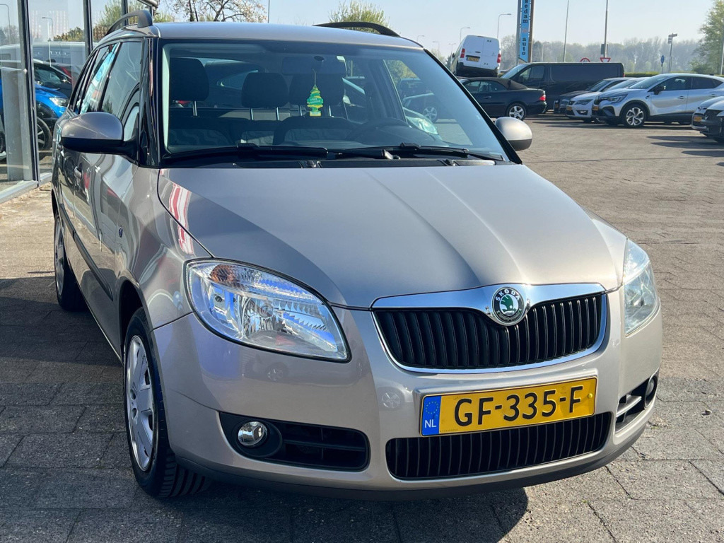 Skoda Fabia combi 1.4-16v ambition business line, airco, trekhaak enz...