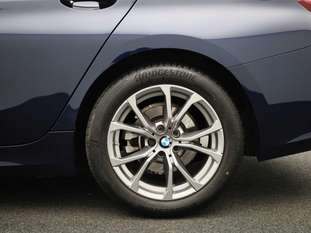 BMW 3-serie touring 318i corporate executive | automaat | lmv | parkeer sen
