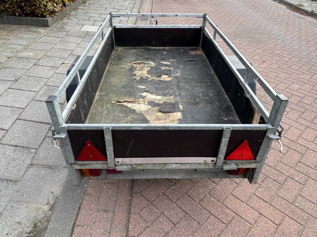 Leuke Aanhanger 1.75x1.00M t.z.t. platen te vervangen
