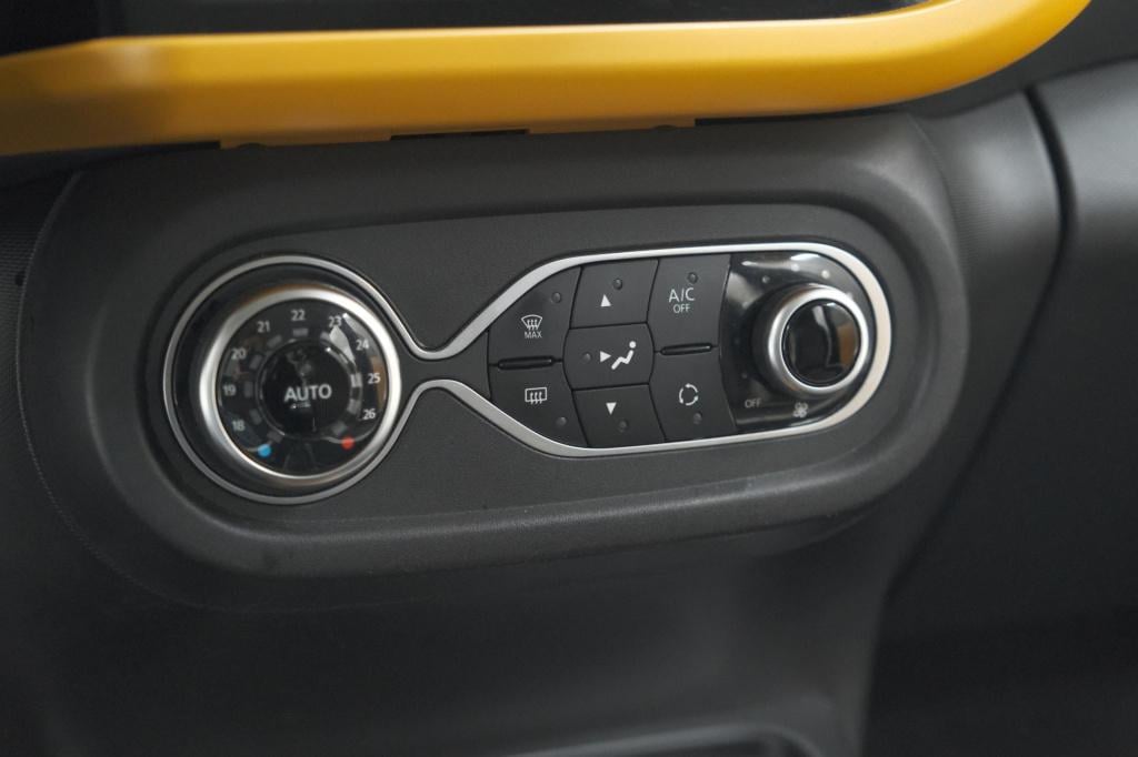 Renault Twingo 1.0 sce intens | premium | apple carplay | parkeersensoren |