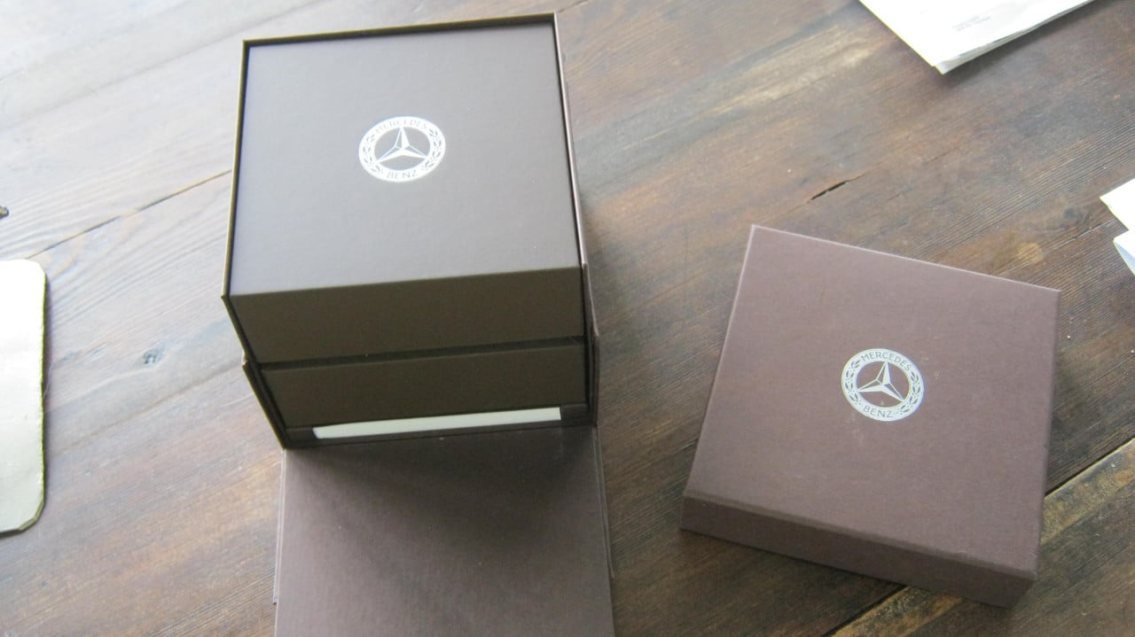 NIEUW MERCEDES HORLOGE VOOR DE HELFT VAN DDE PRIJS 200 EURO