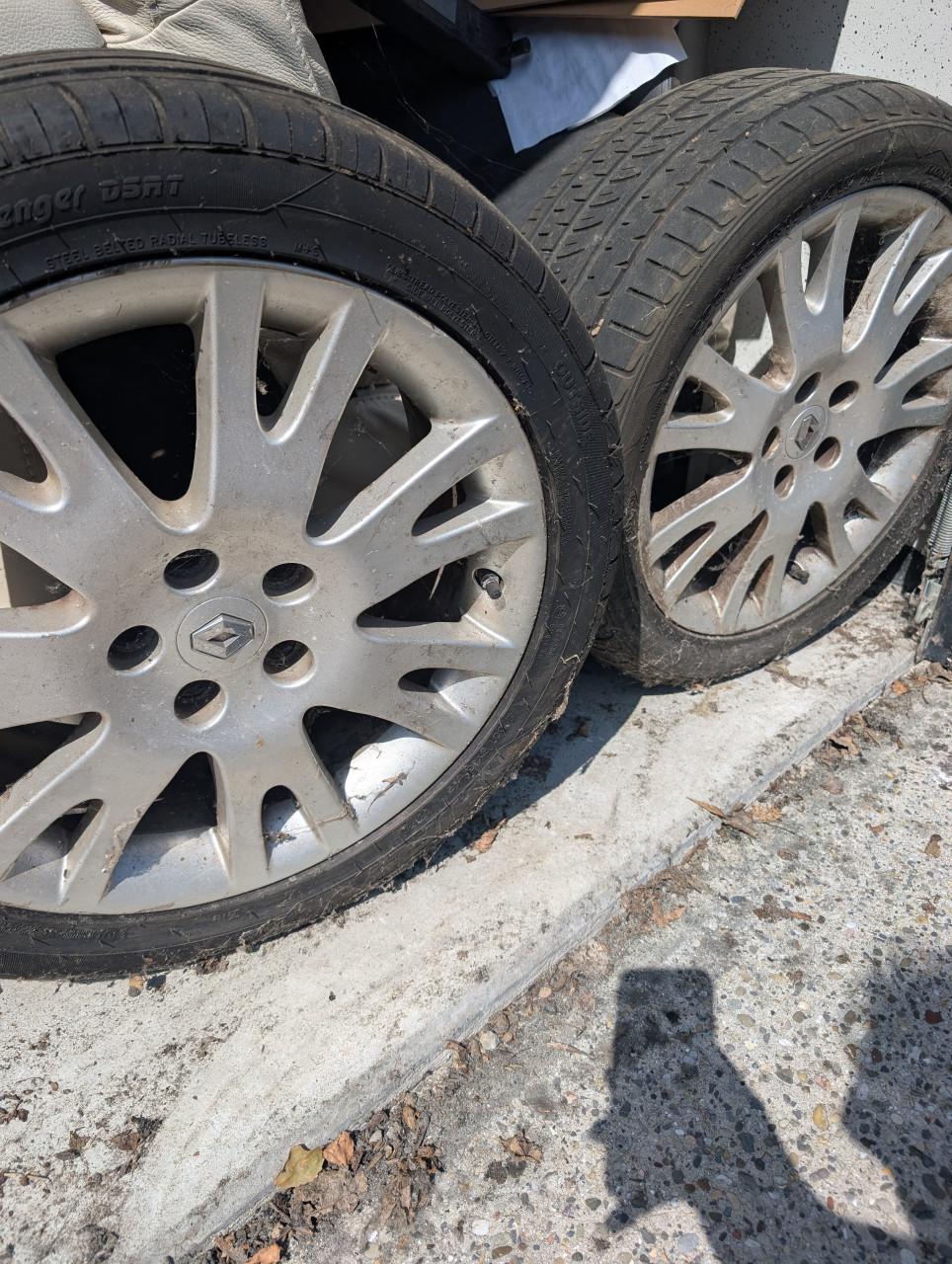 2x 17 inch Renault laguna 2