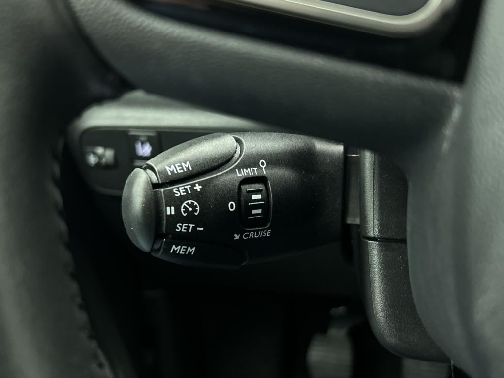 Citroen C3 82 pk shine | rijklaar | camera | navigatie | 17" lmv |