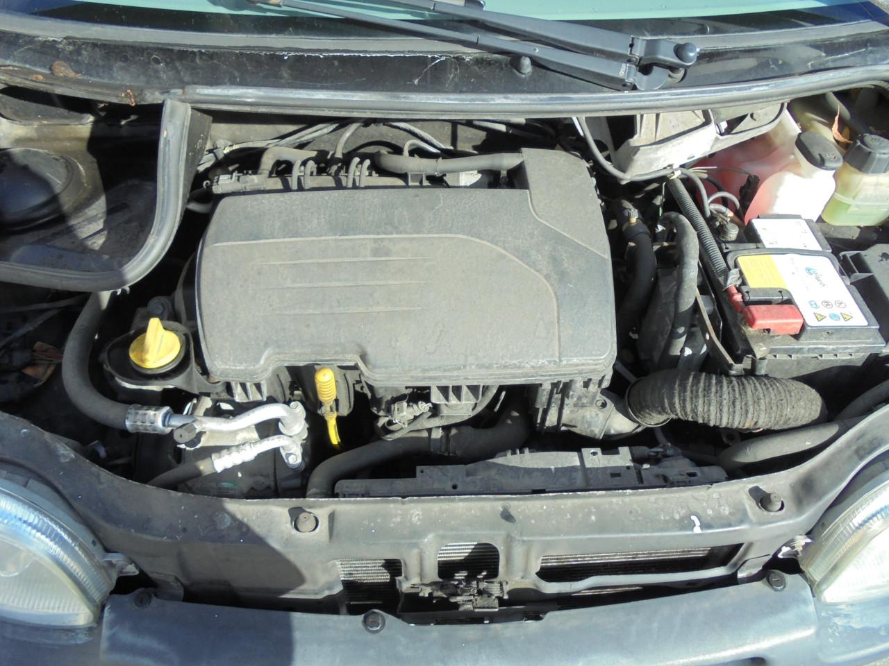 Technisch goed onderhouden Renault Twingo 1.2-16V Emotion nieuwe Apk.