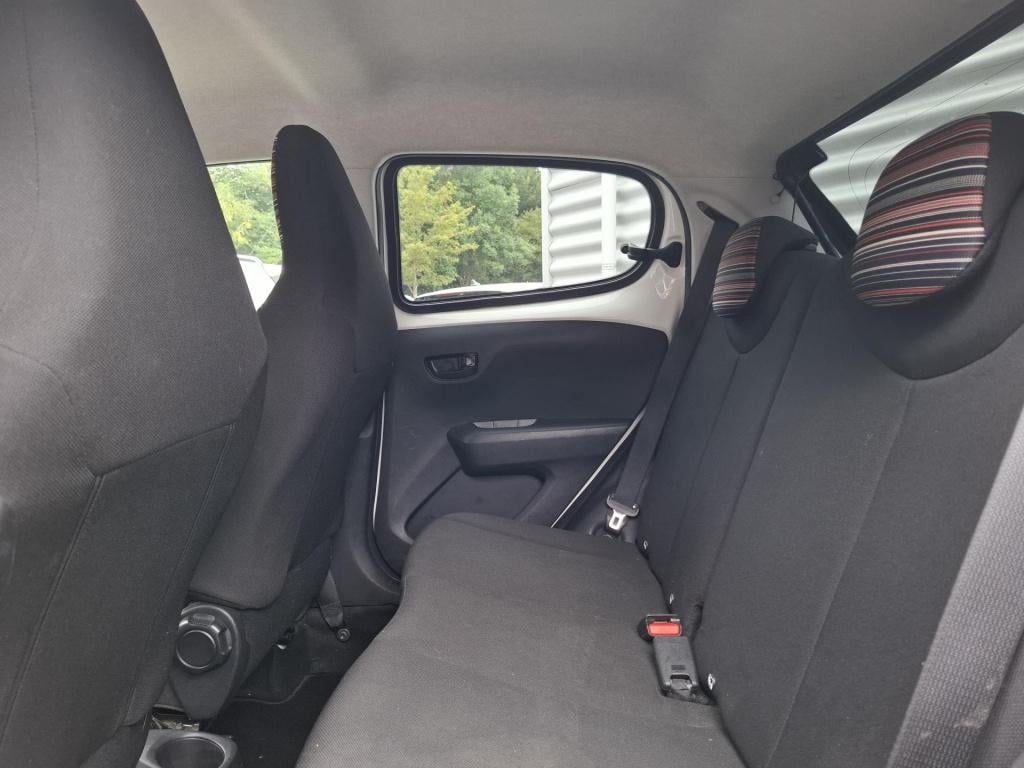 Citroen C1 1.0 vti 72 pk feel 5-drs airco/bluetooth/led