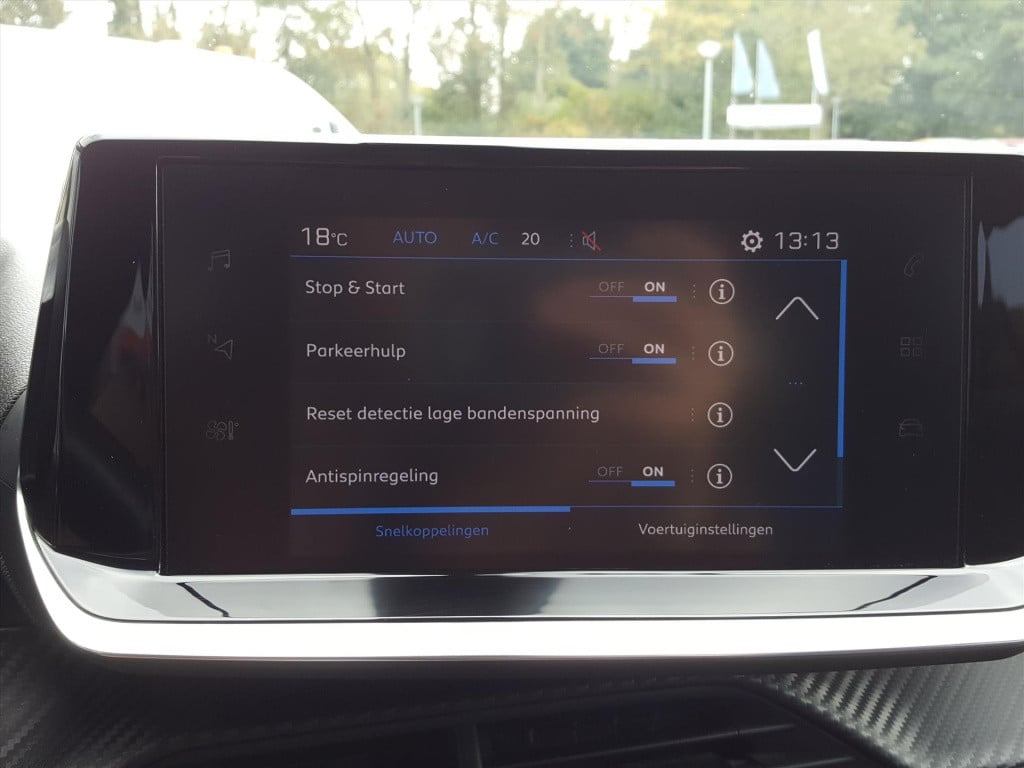 Peugeot 2008 allure pack 1.2 pt-130pk trekhaak | apple carplay & android au