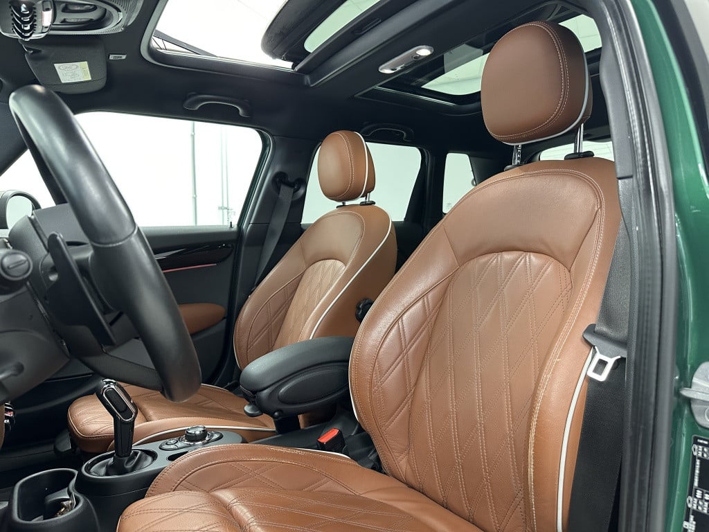 Mini Cooper mini 2.0 yours | british racing green | cognac int. | panora