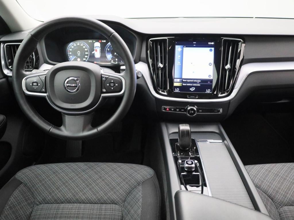 Volvo V60 2.0 b3 momentum business | automaat | virtual cockpit | dab | led