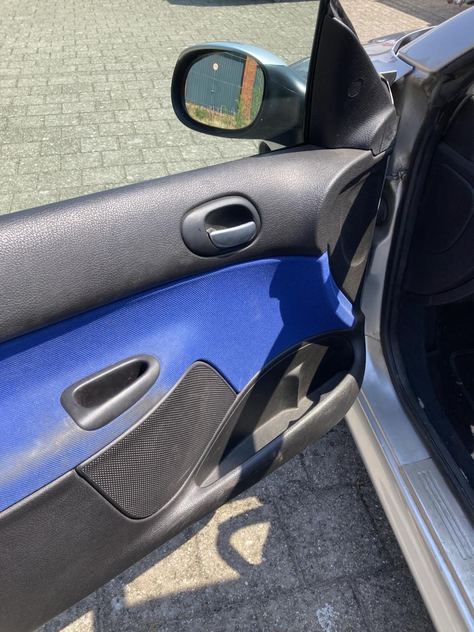 Peugeot 206cc cabrio 5bak airco 166000km APK 02/2027