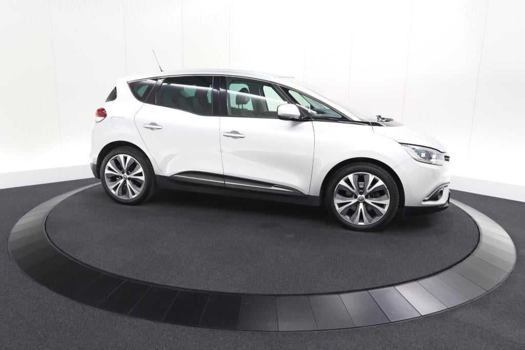 Renault Scenic tce 140 intens | trekhaak | camera | panoramadak | navigatie