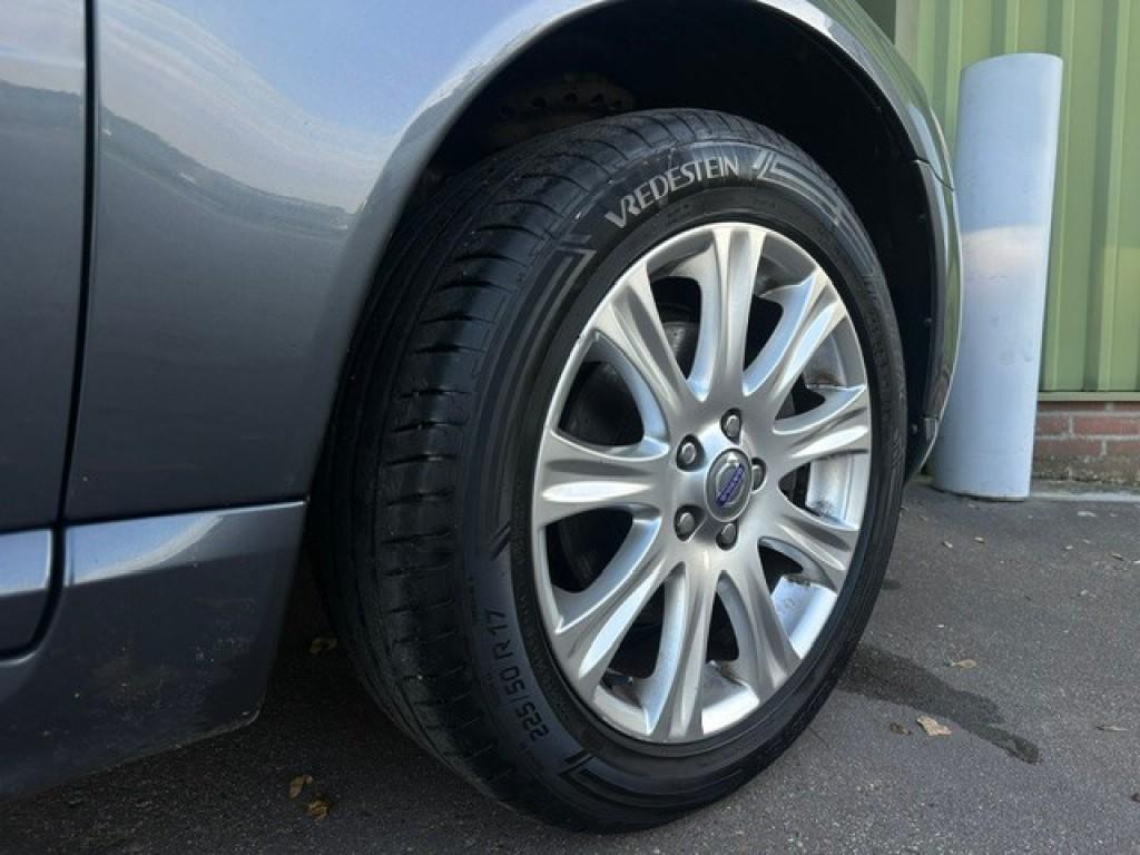 Volvo V70 1.6 t4 summum navi trekhaak