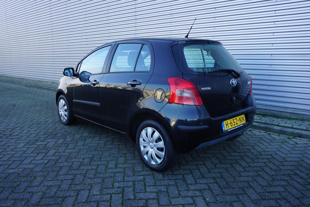 Toyota Yaris 1.3 vvti sol airco / elektr. ramen / parkeersens.
