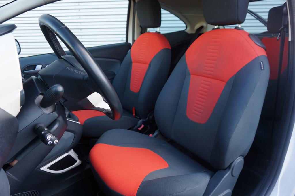 Ford KA 1.2 titanium airco / elektr. ramen / lm velgen / nap / nieuwe apk!