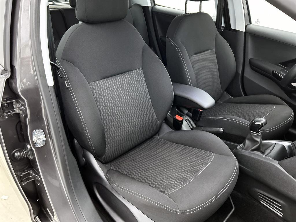 Peugeot 208 82 pk active | rijklaar | trekhaak | navigatie | apple carplay 