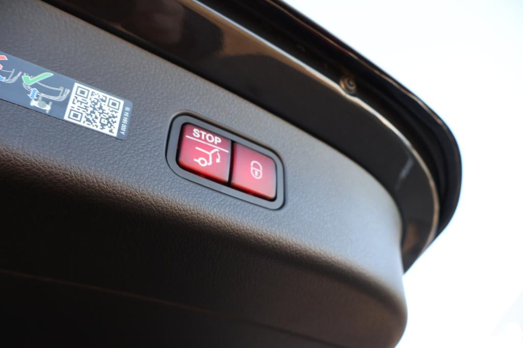 Mercedes-Benz Glc 300e 4matic amg line l techniek pakket l luchtvering l pa