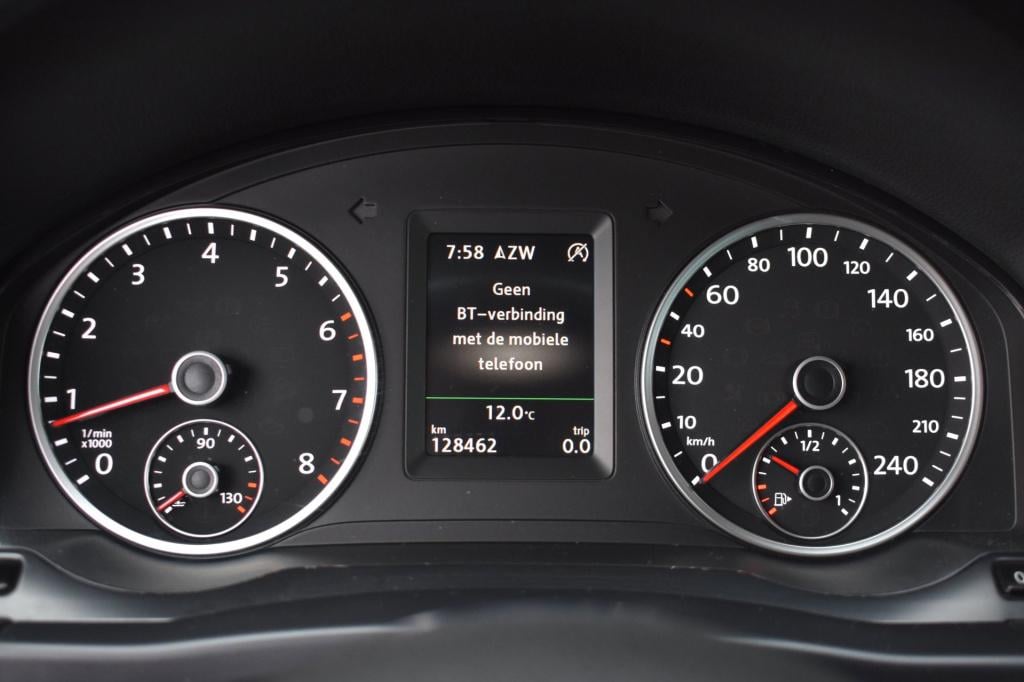 Volkswagen Tiguan 1.4 tsi r-line lm | trekhaak | xenon | led | stoelverwarm